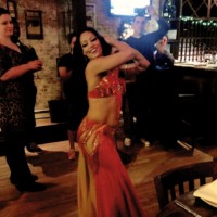 picture of a bellydancer
